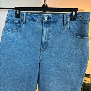 Abercrombie & Fitch “The 90’s straight Ultra high rise jeans.